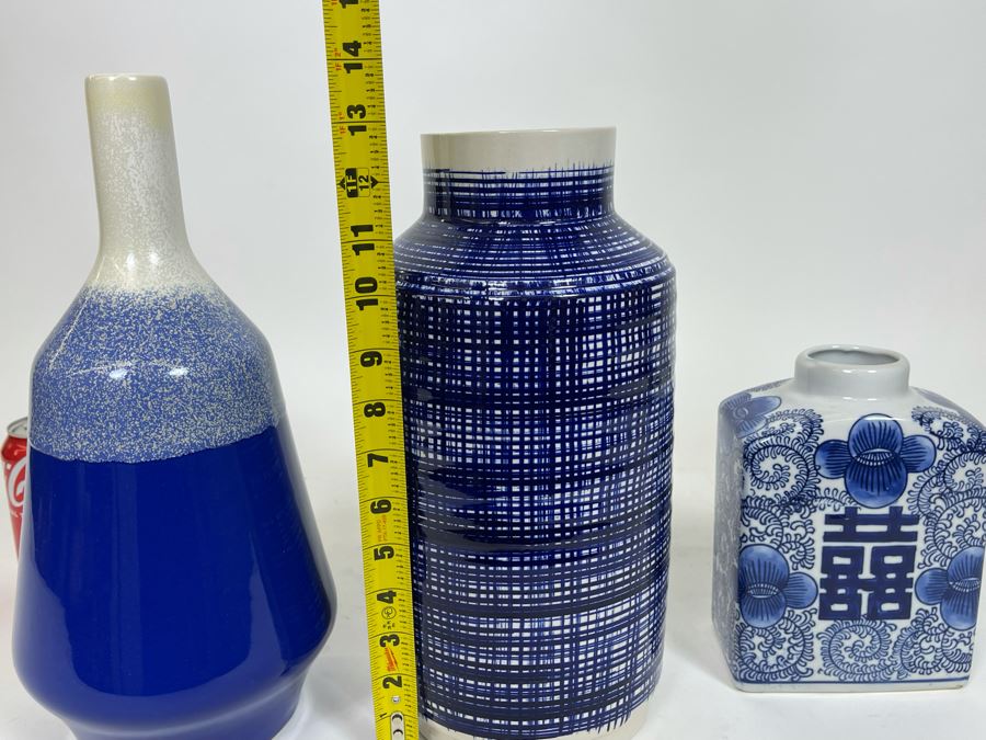 (3) Blue And White Decorative Vases [Photo 5]
