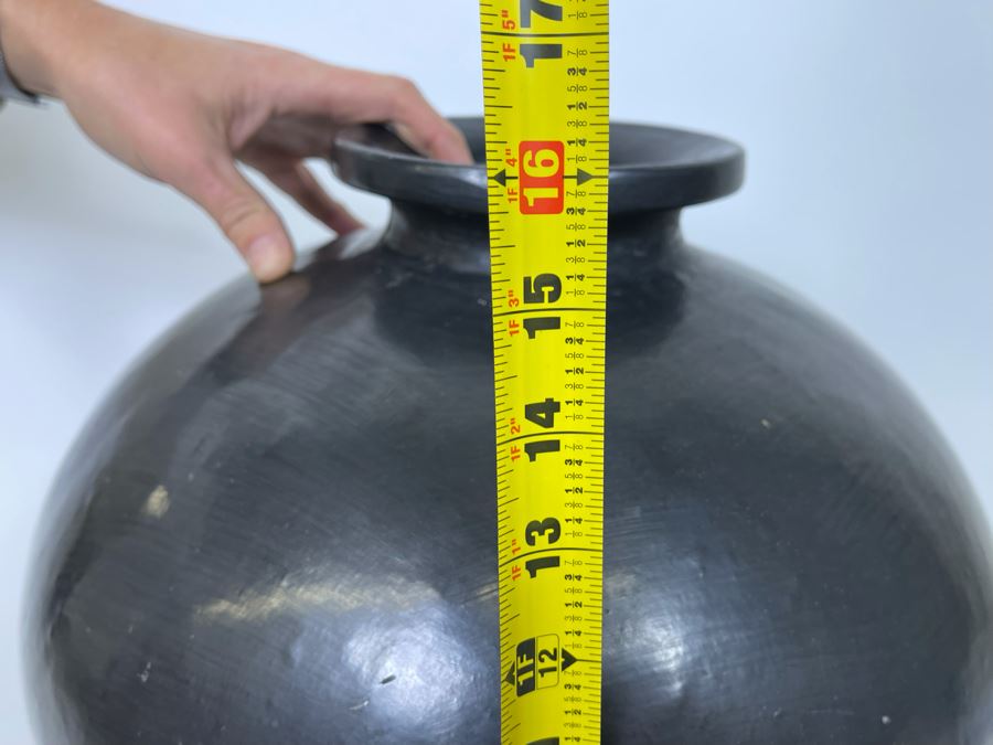 Large Black Pottery Vase From Oaxaca Mexico 15W X 16H [Photo 14]