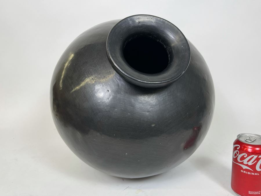 Large Black Pottery Vase From Oaxaca Mexico 15W X 16H [Photo 6]
