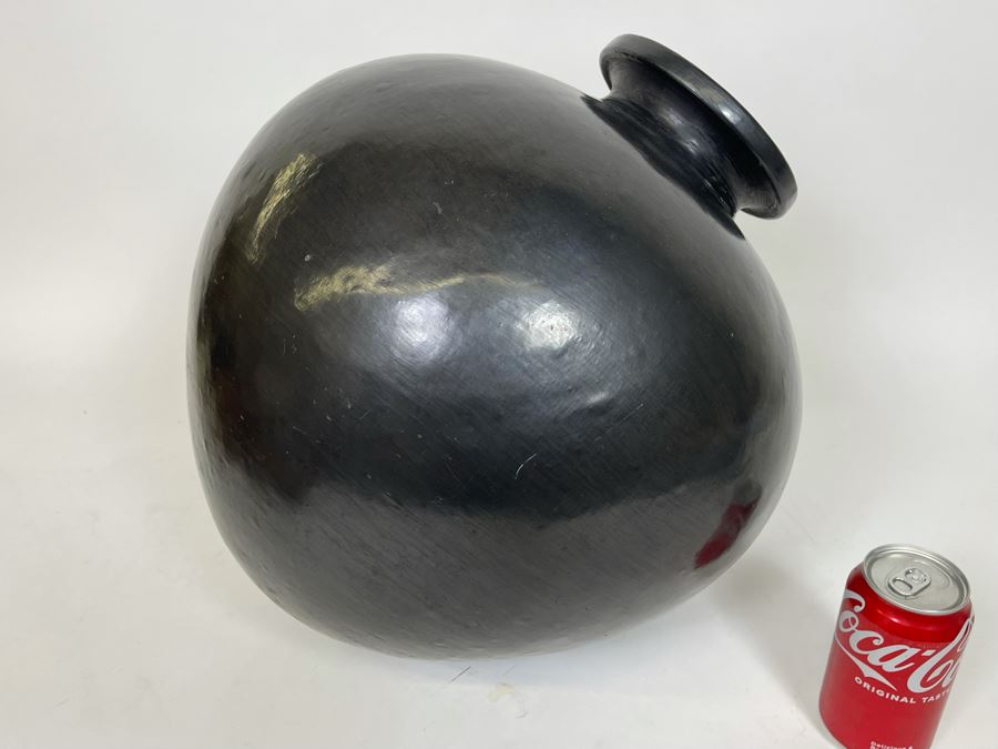 Large Black Pottery Vase From Oaxaca Mexico 15W X 16H [Photo 9]