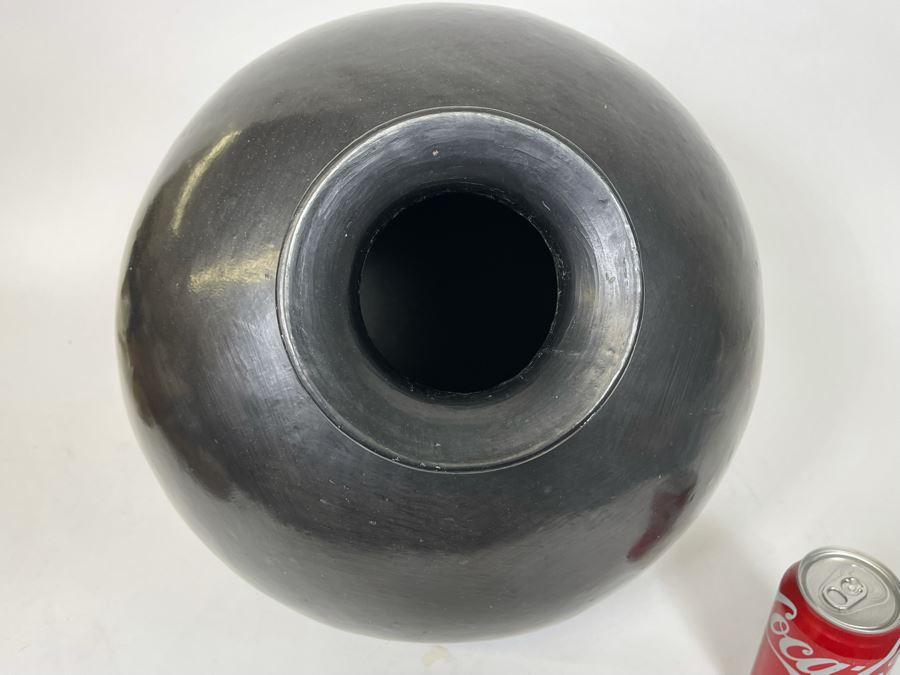 Large Black Pottery Vase From Oaxaca Mexico 15W X 16H [Photo 7]