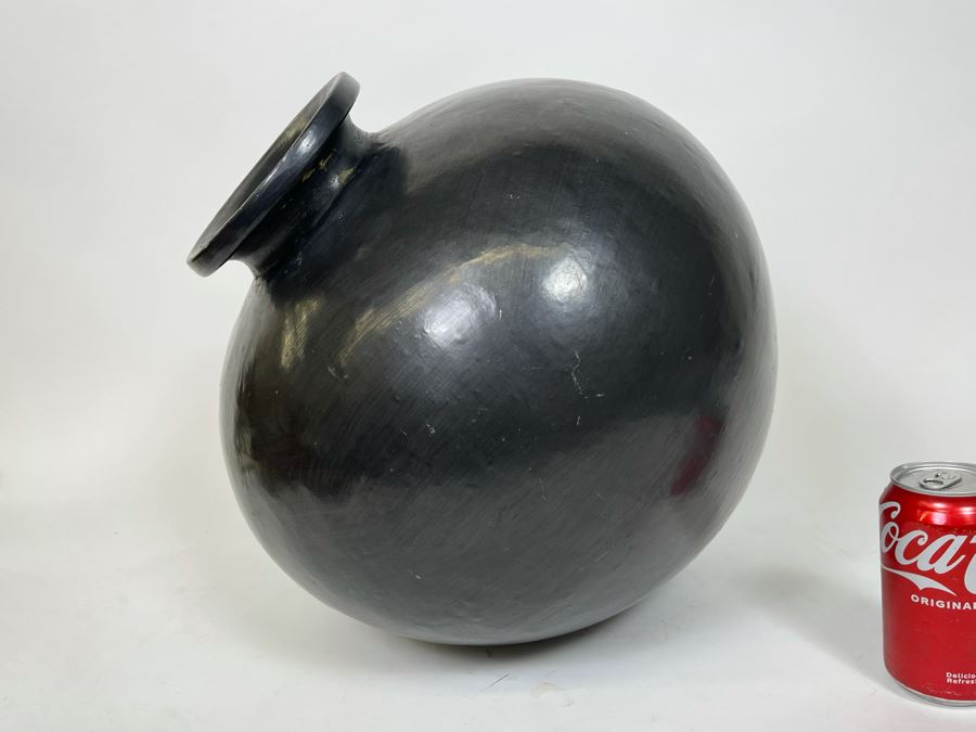 Large Black Pottery Vase From Oaxaca Mexico 15W X 16H [Photo 12]