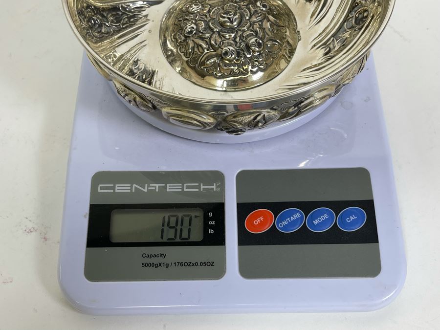 Beautiful Vintage Repousse 900 Coin Silver Bowl 6.5W X 1.75H 190g $127 Melt Value [Photo 14]