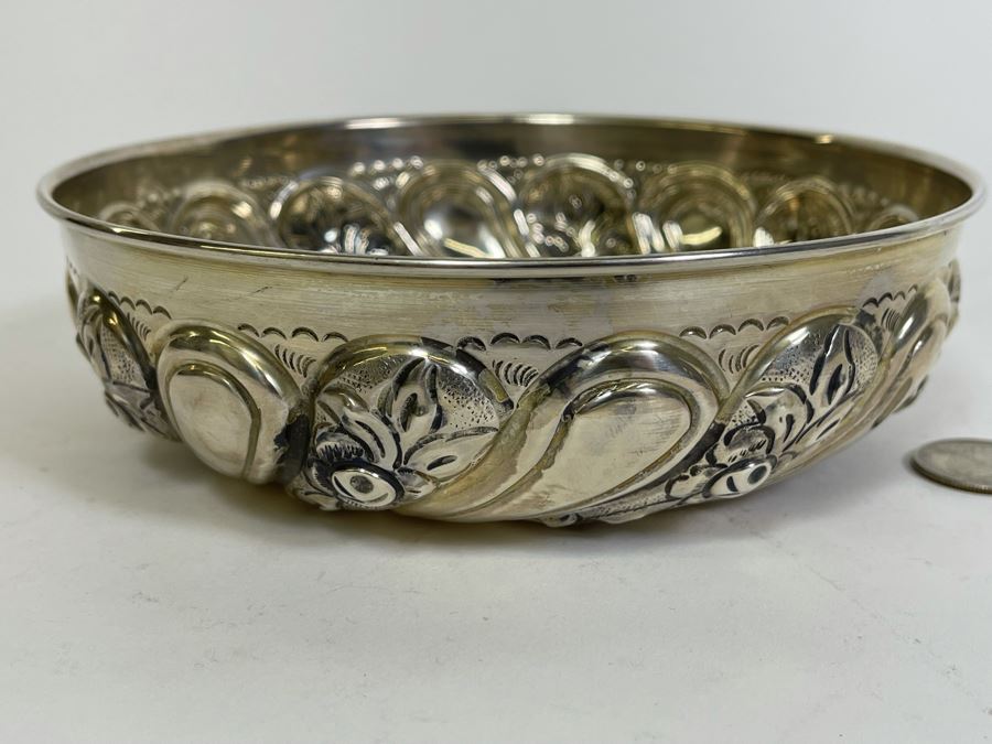Beautiful Vintage Repousse 900 Coin Silver Bowl 6.5W X 1.75H 190g $127 Melt Value [Photo 10]