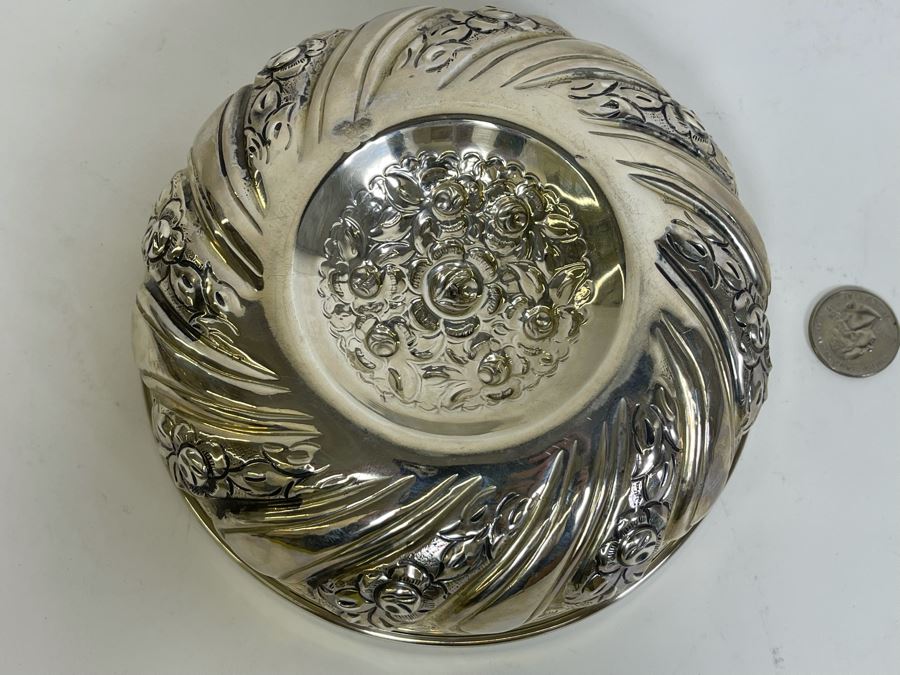 Beautiful Vintage Repousse 900 Coin Silver Bowl 6.5W X 1.75H 190g $127 Melt Value [Photo 11]