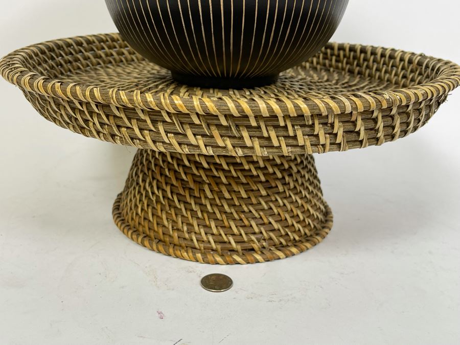 Decorative Bowl 8W X 6.5H With Woven Footed Stand 15W X 6H [Photo 4]