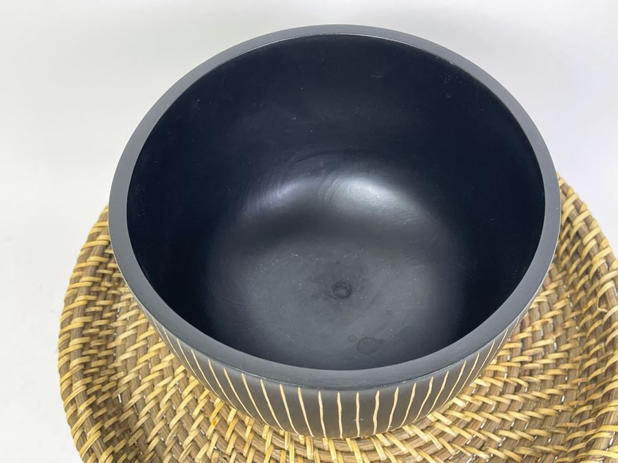 Decorative Bowl 8W X 6.5H With Woven Footed Stand 15W X 6H [Photo 6]