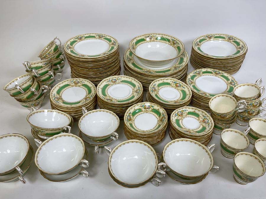 Huge Collection Of English Crown Fine Bone China Staffordshire England Pattern No 15645 [Photo 4]