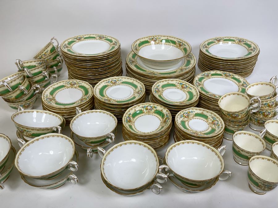 Huge Collection Of English Crown Fine Bone China Staffordshire England Pattern No 15645 [Photo 3]