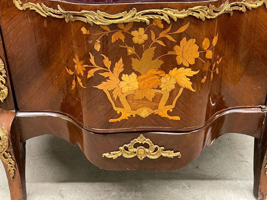 Vintage French Marquetry Serpentine Vitrine Display Cabinet 34W X 19D X 64H [Photo 4]