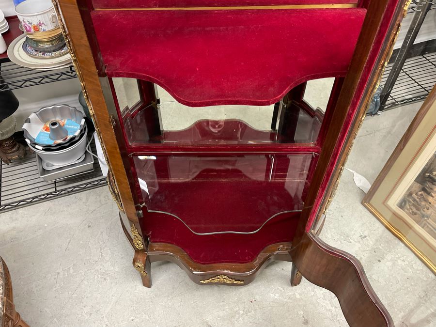 Vintage French Marquetry Serpentine Vitrine Display Cabinet 34W X 19D X 64H [Photo 15]