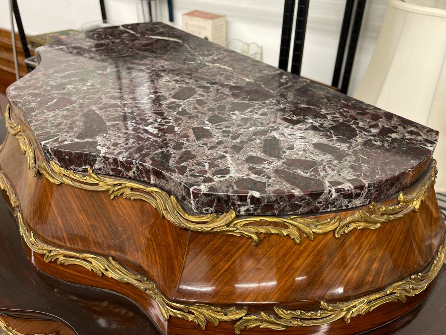 Vintage French Marquetry Serpentine Vitrine Display Cabinet 34W X 19D X 64H [Photo 14]