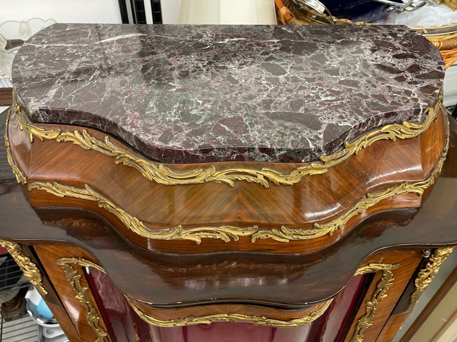 Vintage French Marquetry Serpentine Vitrine Display Cabinet 34W X 19D X 64H [Photo 12]