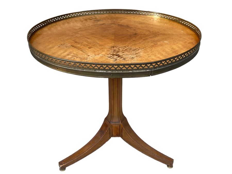 Baker Furniture Round Pedestal Side Table 21.5R X 21H [Photo 1]