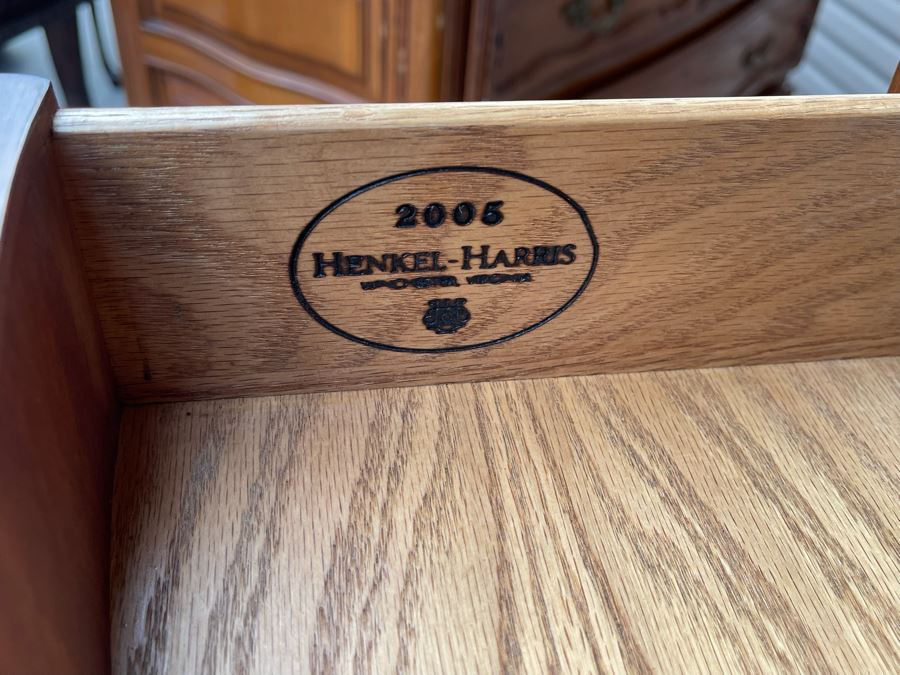 Stunning Mahogany Henkel-Harris Sideboard Buffet Credenza Cabinet With Felt Lined Silver Storage Drawer 76W X 23D X 38H [Photo 17]