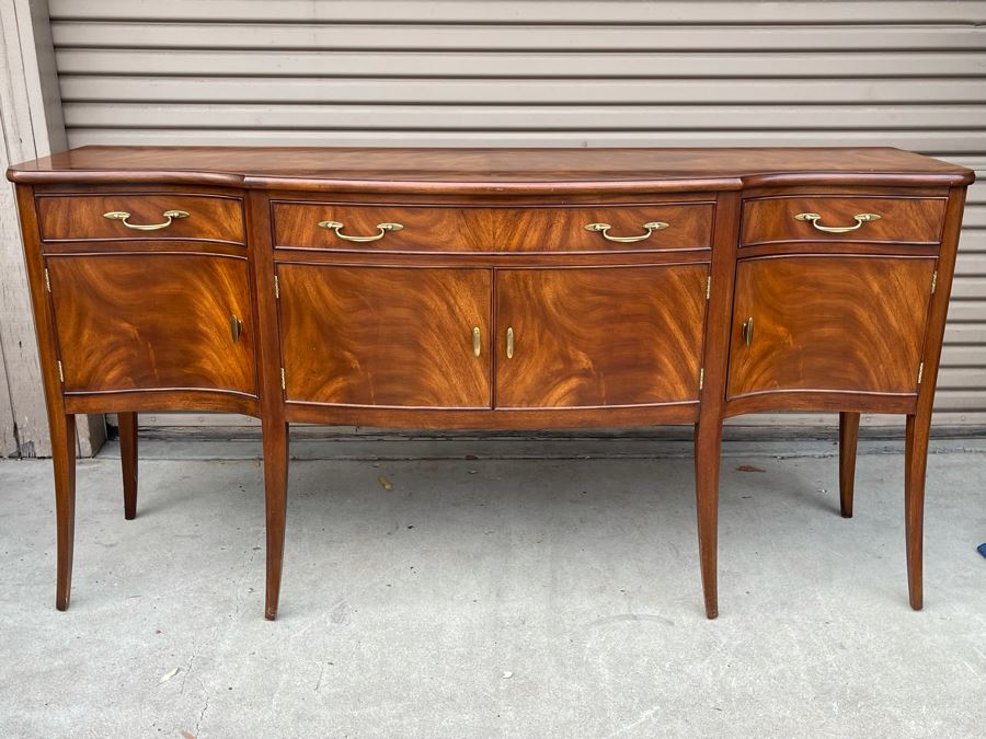 Stunning Mahogany Henkel-Harris Sideboard Buffet Credenza Cabinet With Felt Lined Silver Storage Drawer 76W X 23D X 38H [Photo 4]