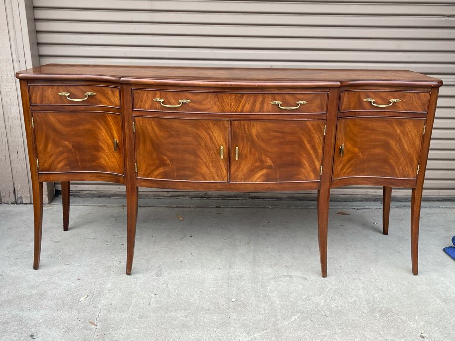 Stunning Mahogany Henkel-Harris Sideboard Buffet Credenza Cabinet With Felt Lined Silver Storage Drawer 76W X 23D X 38H [Photo 2]