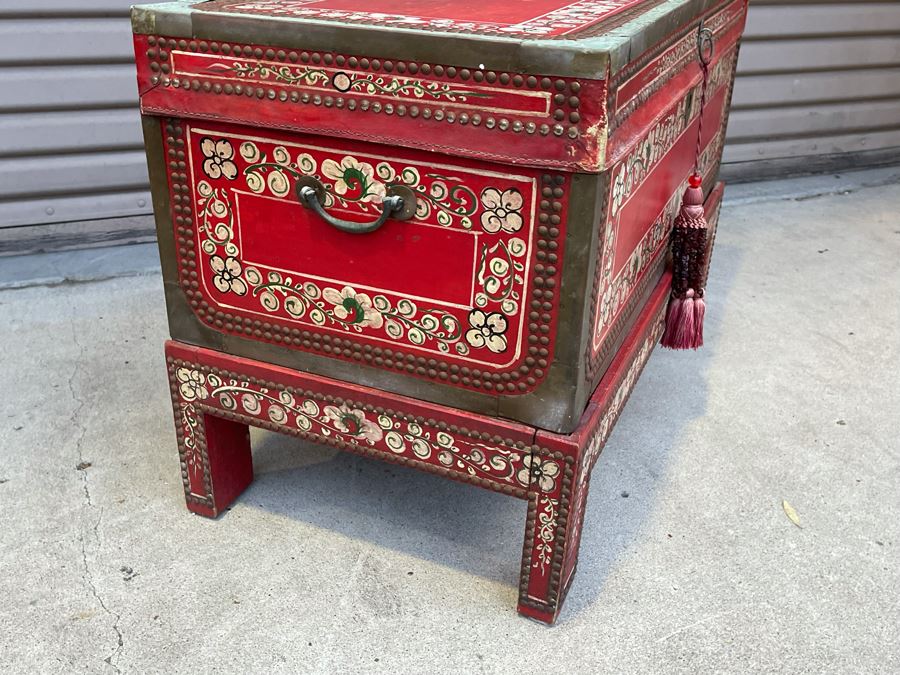 Red Hand Painted Indian Wooden Box With Stand [Photo 9]