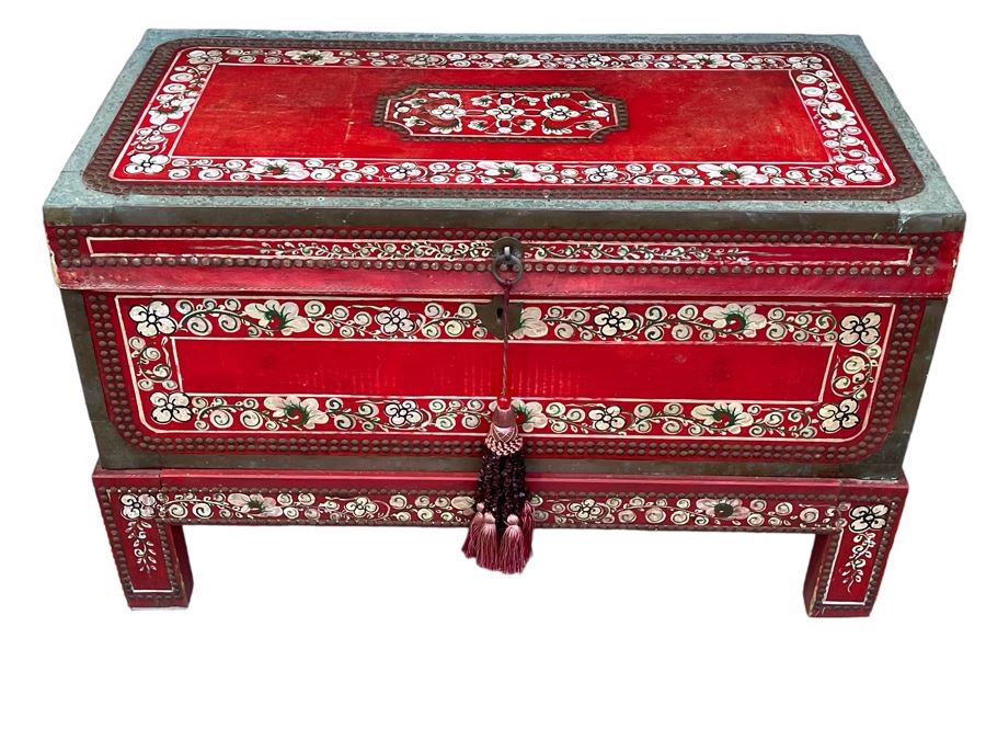Red Hand Painted Indian Wooden Box With Stand [Photo 1]