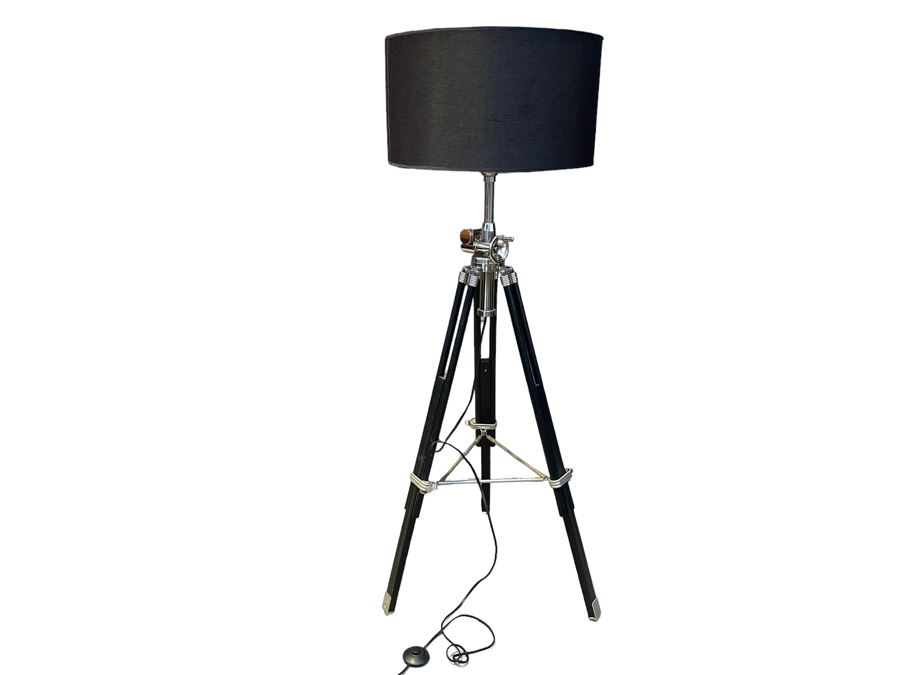 Contemporary Tripod Style Floor Lamp 60H