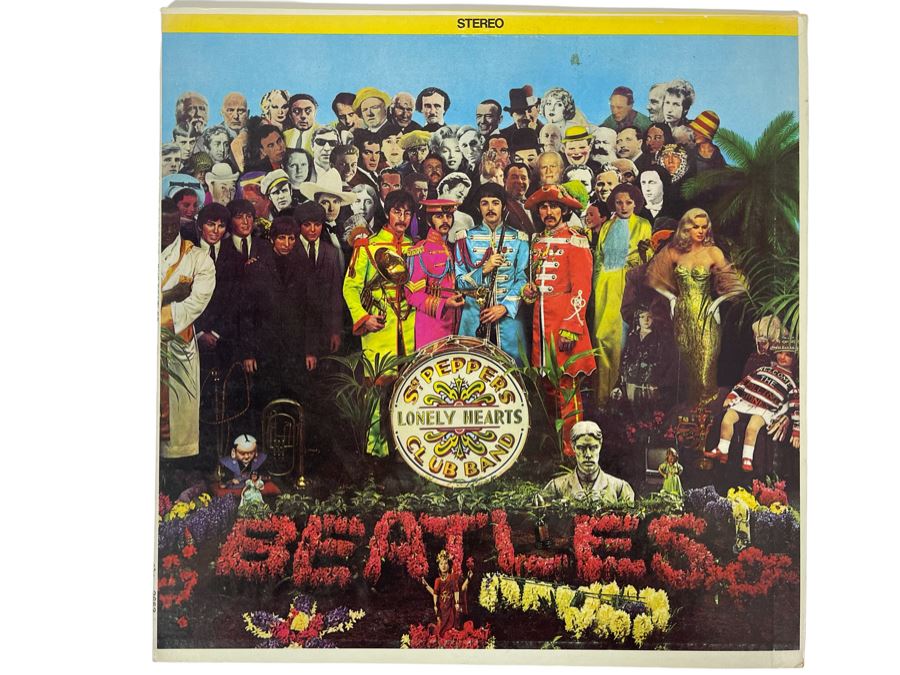 The Beatles Sgt. Pepper's Lonely Hearts Club Band Vinyl Record [Photo 1]