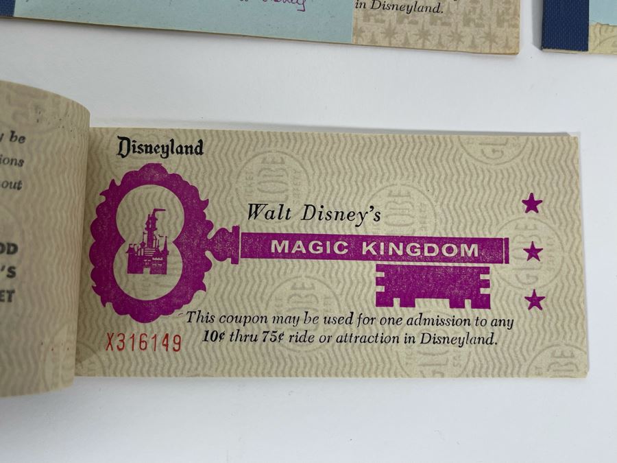 (3) 1970 Vintage Disneyland Magic Kingdom Key Books Unused T-2 Estimate $120 [Photo 10]