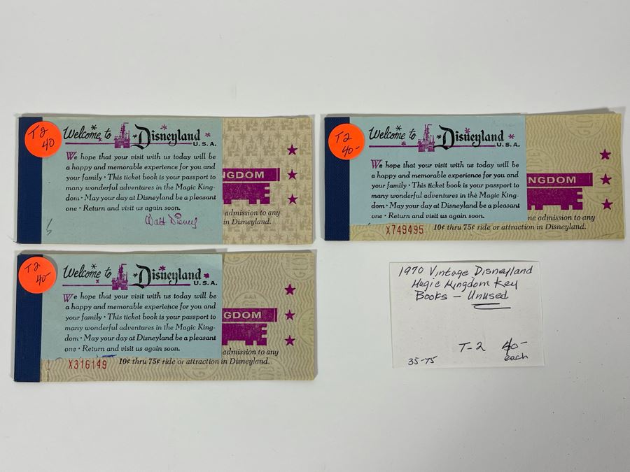 (3) 1970 Vintage Disneyland Magic Kingdom Key Books Unused T-2 Estimate $120 [Photo 3]