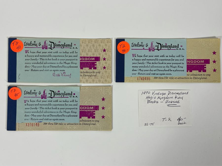 (3) 1970 Vintage Disneyland Magic Kingdom Key Books Unused T-2 Estimate $120 [Photo 2]