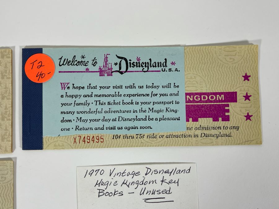 (3) 1970 Vintage Disneyland Magic Kingdom Key Books Unused T-2 Estimate $120 [Photo 6]