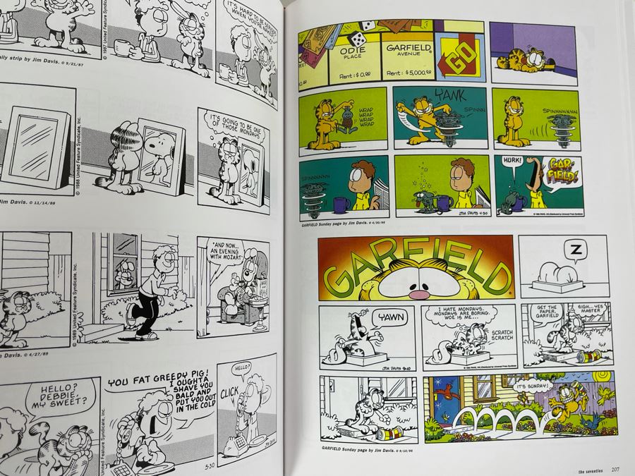 First Edition Harcover Coffee Table Book The Comics Since 1945 By Brian Walker [Photo 5]