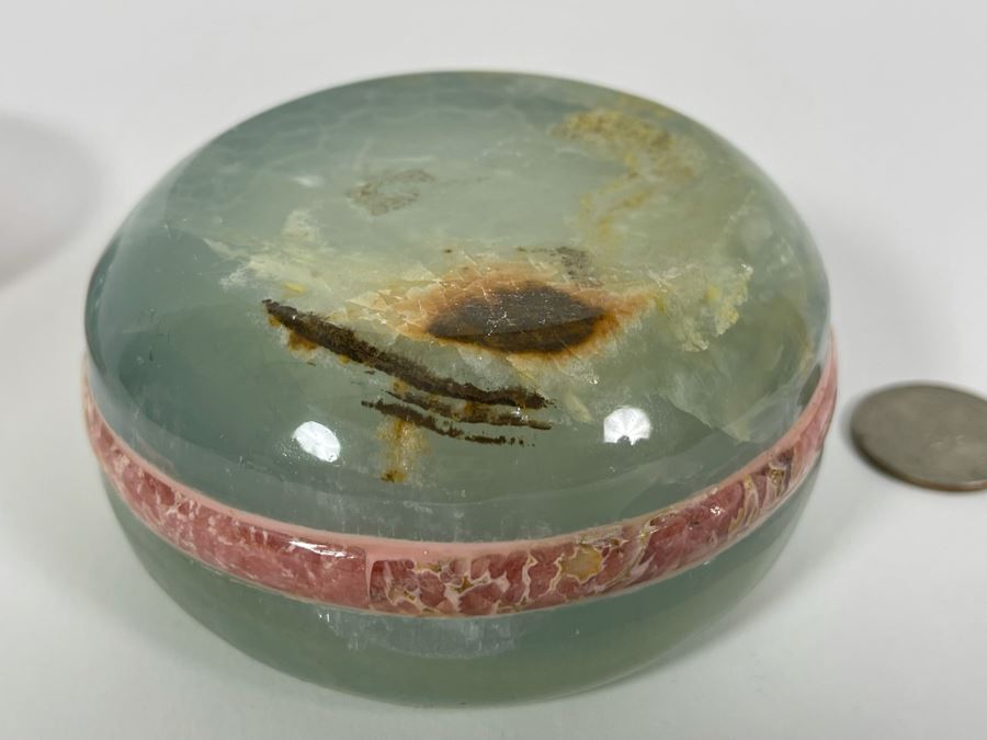 Vintage Green Stone Round Lidded Box 4W X 2.5H [Photo 2]