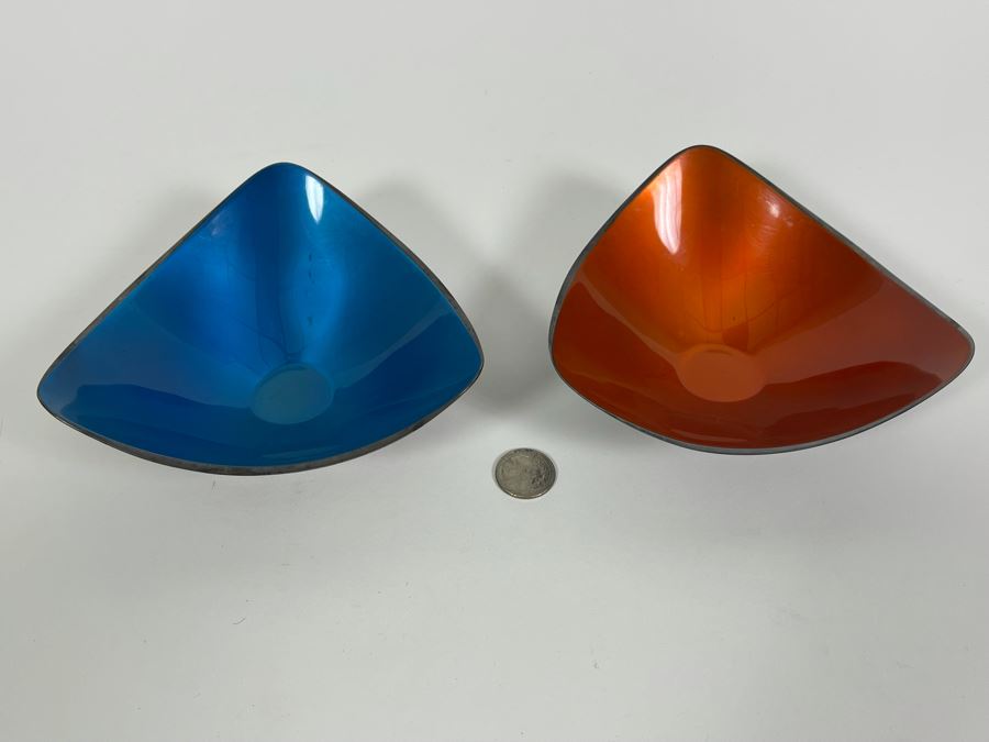 Pair Of Vintage Reed & Barton Silverplate Enamel Bowls 6W X 2.5H [Photo 2]