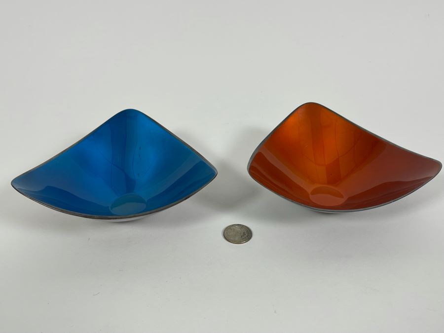 Pair Of Vintage Reed & Barton Silverplate Enamel Bowls 6W X 2.5H [Photo 3]