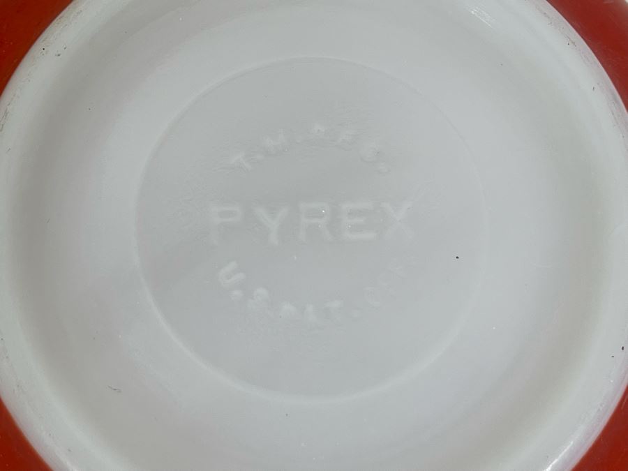 (3) Vintage Pyrex Mixing Bowls 10.5R - 7R [Photo 8]