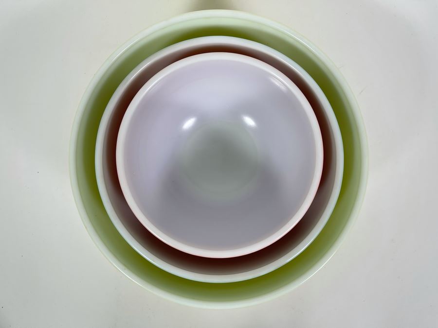 (3) Vintage Pyrex Mixing Bowls 10.5R - 7R [Photo 3]