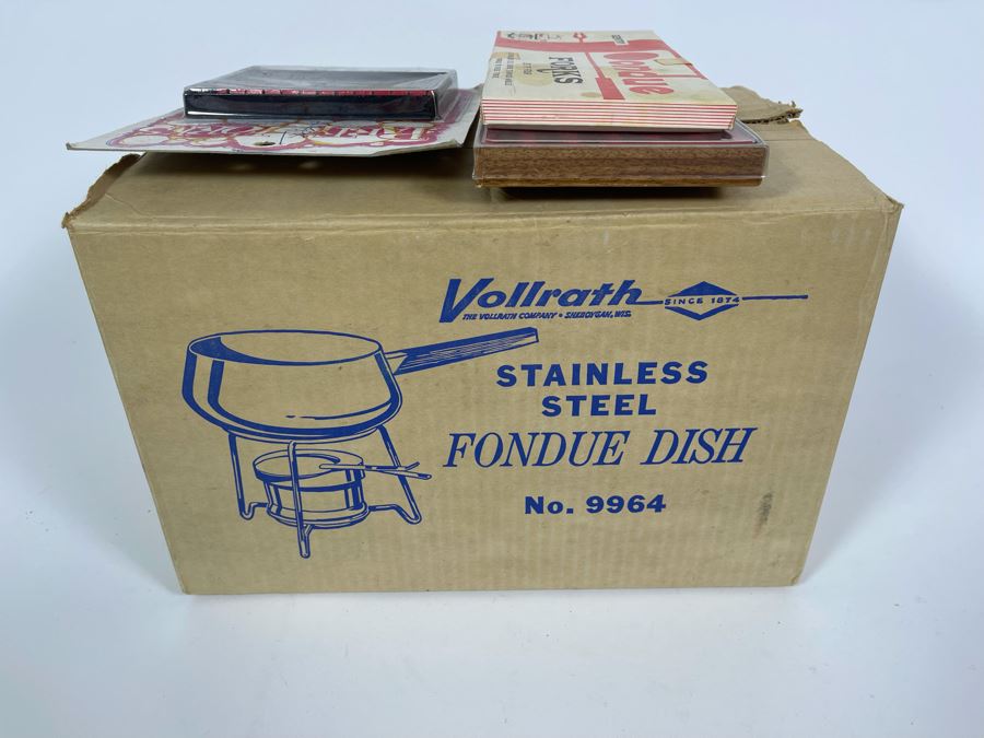 Mid-Century Fondue Set With Various Fondue Forks And Party Forks [Photo 9]