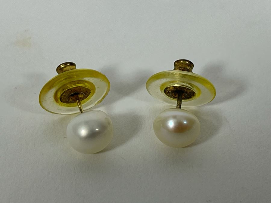 14K Gold Pearl Stud Earrings [Photo 2]