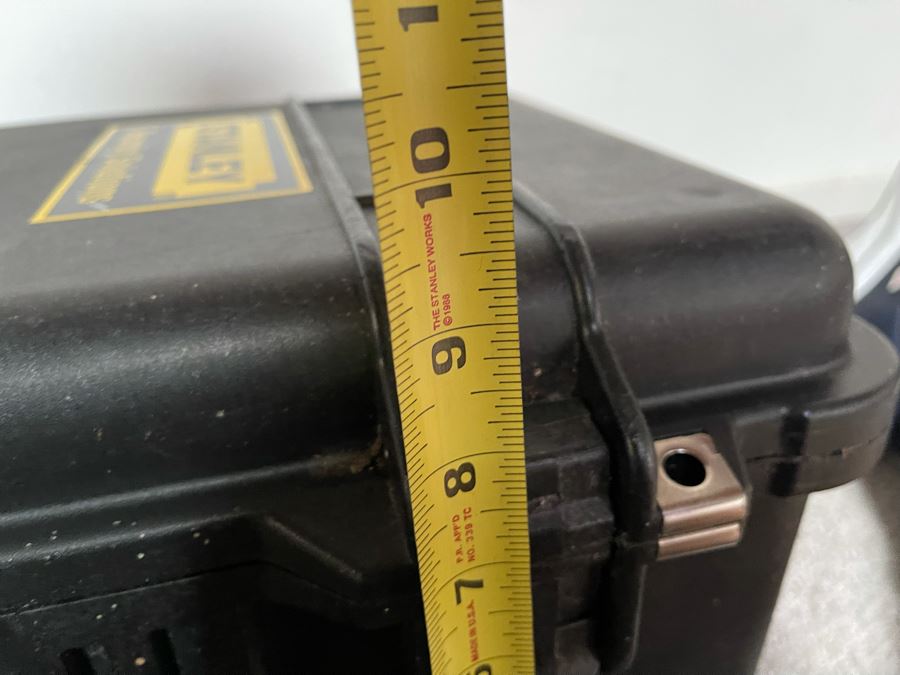 Pelican Case 1510 With Casters And Extendable Handle 23W X 9.5D X 12H [Photo 7]