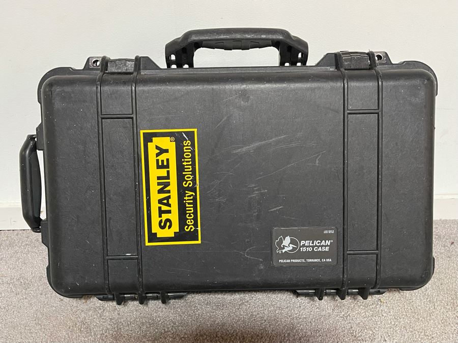 Pelican Case 1510 With Casters And Extendable Handle 23W X 9.5D X 12H [Photo 3]