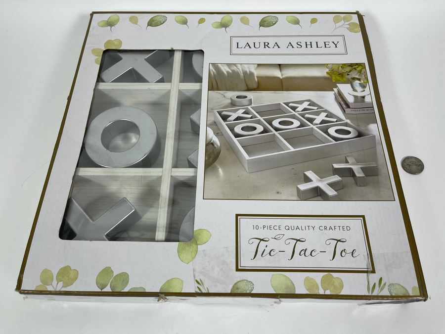 Quality Crafted Laura Ashley Tic-Tac-Toe Game [Photo 3]