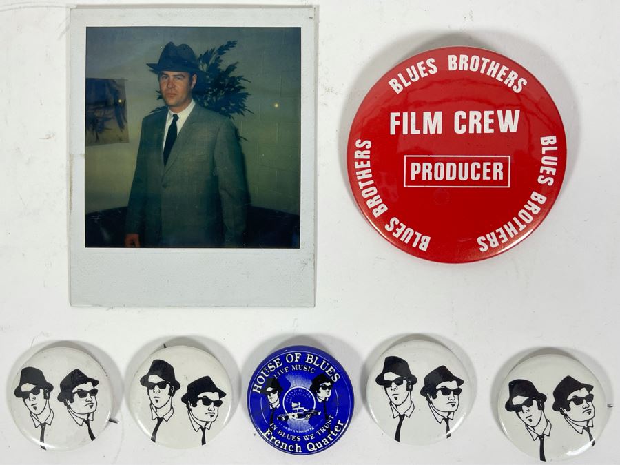 Original Candid Photography Shot Of Dan Aykroyd Posing As Elwood Blues In The Blues Brothers Movie Plus Six Blues Brothers Buttons [Photo 2]