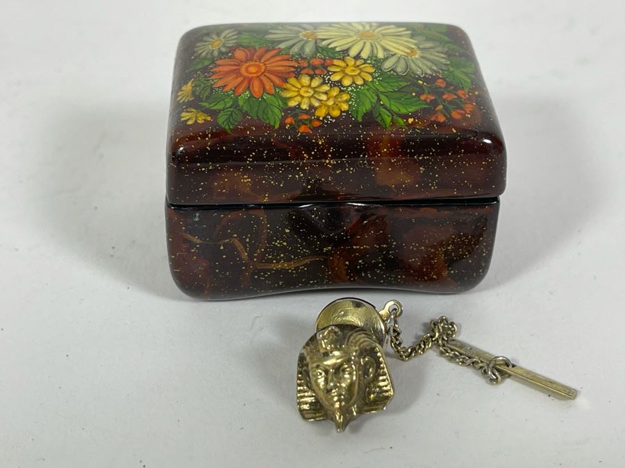 Small Hand Painted Russian Lacquer Box And Sterling Silver Tutankhamun Tie Tack [Photo 3]