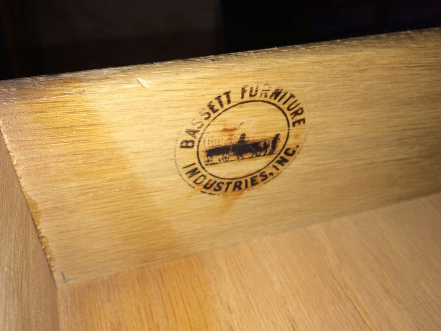 Bassett Mid-Century 4-Piece Bedroom Set [Photo 6]