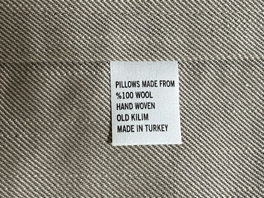 (2) Turkish Kilim Pillow Covers 16 X 24 Retails $124 [Photo 4]