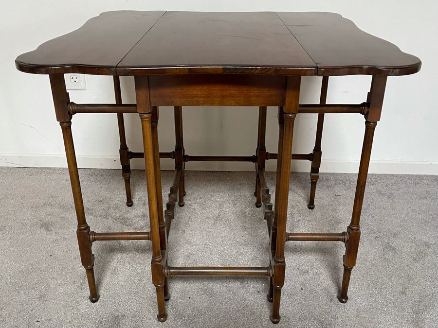 Vintage Brandt Drop Leaf Gate Leg Table 28W X 28D X 25H [Photo 5]