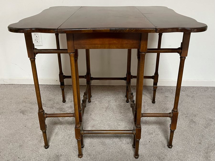 Vintage Brandt Drop Leaf Gate Leg Table 28W X 28D X 25H [Photo 4]