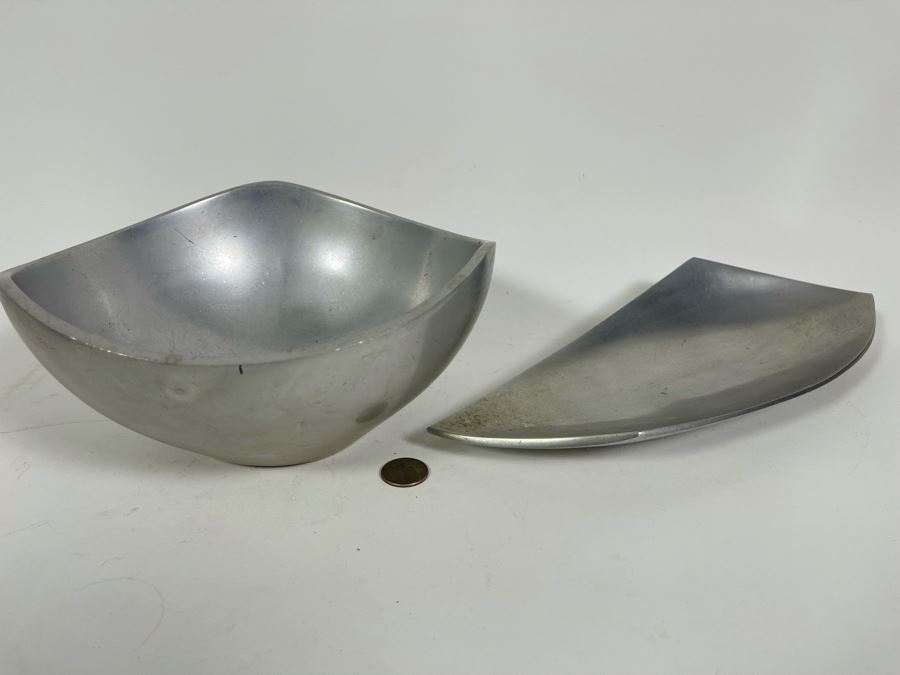 Nambe Tri-Corner Bowl 527 9W And 1987 Michael Lax Design Metaal Bowl 13.5W [Photo 2]