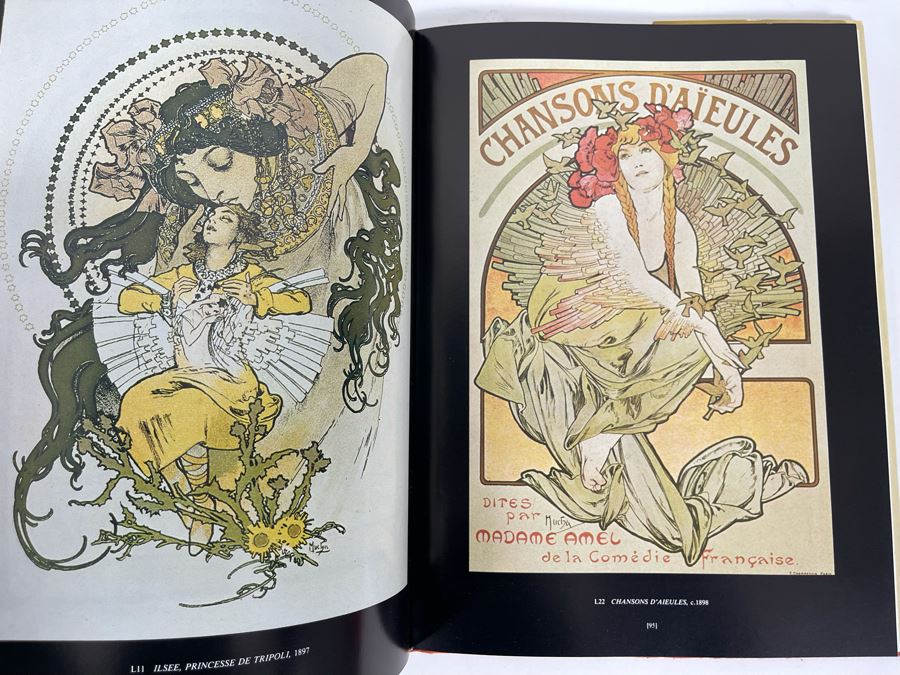 Pair Of Alphonse Mucha Art Nouveau Artwork Books [Photo 10]
