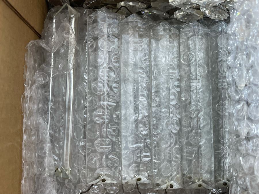Box Full Of Crystal Chandelier Strands Of Various Sizes - See Photos [Photo 5]