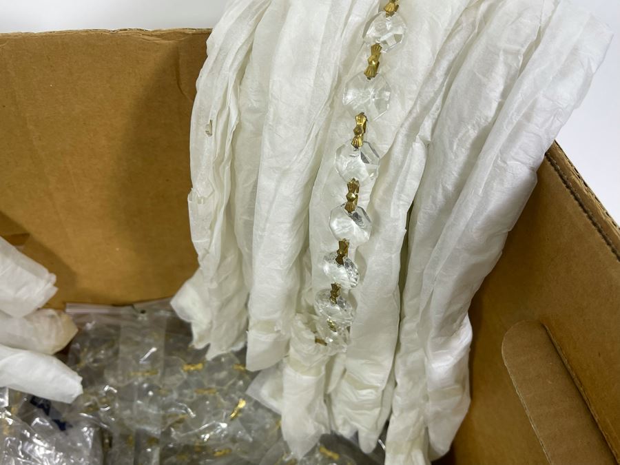 Box Full Of Crystal Chandelier Strands Of Various Sizes - See Photos [Photo 7]